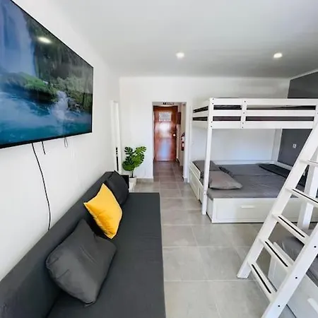 아파트 Oura Strip Studio Flat *